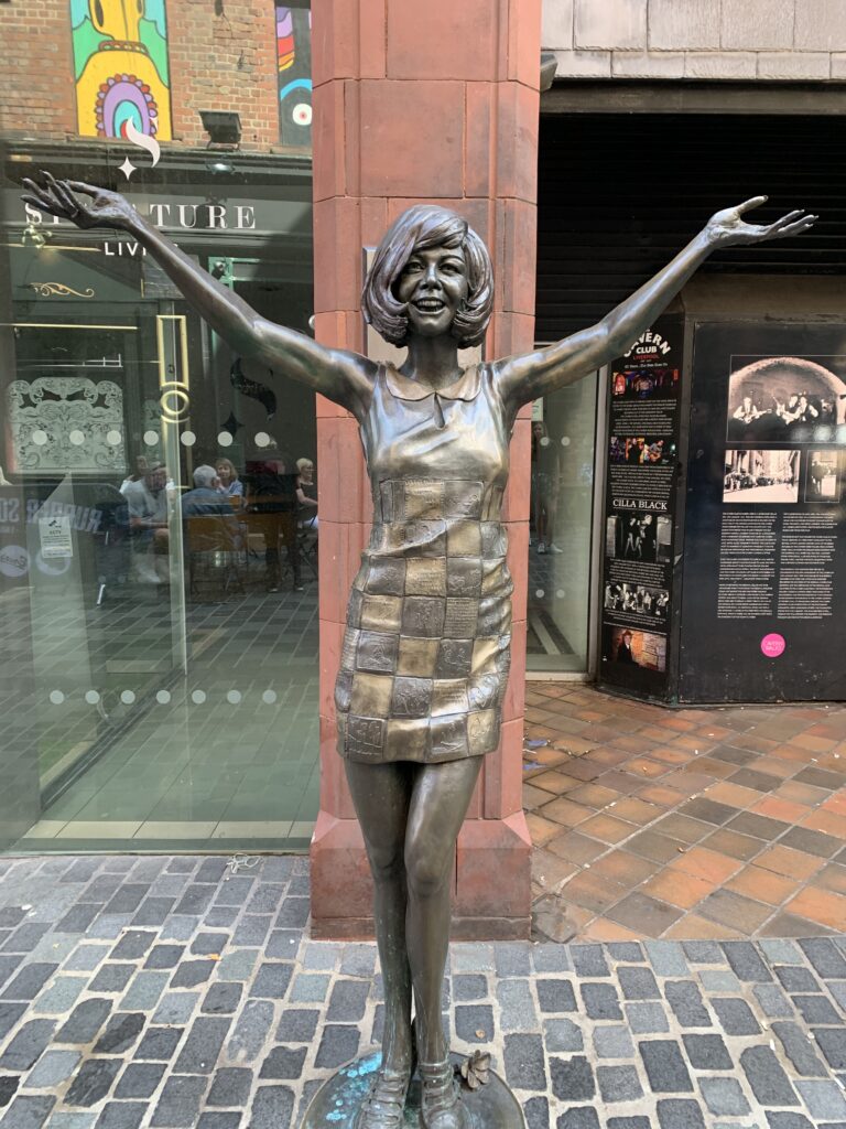 Cilla black statue Liverpool