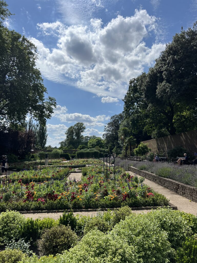 dutch gardens holland park