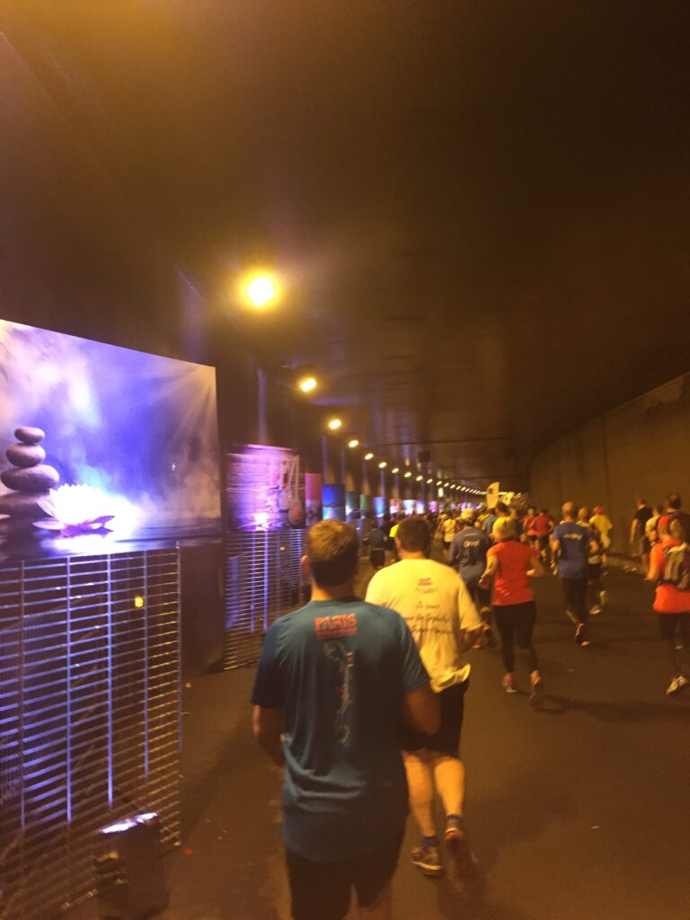 paris marathon tunnels
